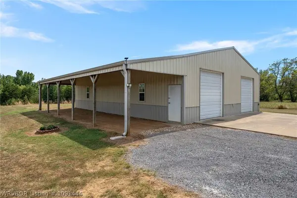 1025 E Nashville CIR, Greenwood, AR 72936