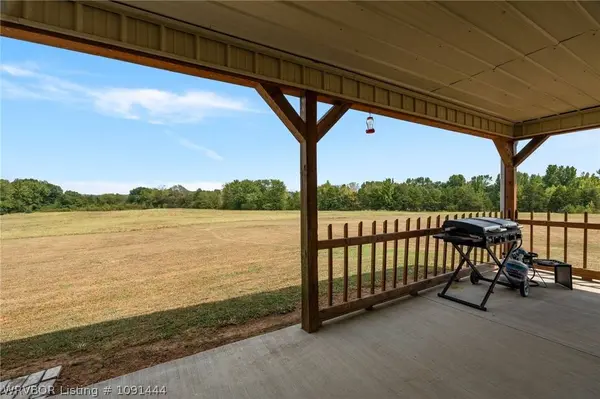 1025 E Nashville CIR, Greenwood, AR 72936