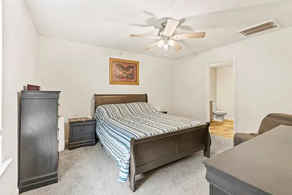105 Southern Magnolia Ln, Laurens, SC 29360