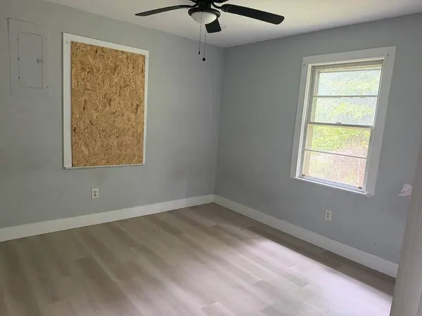 304 Possum Hollow Rd, Greenwood, SC 29646