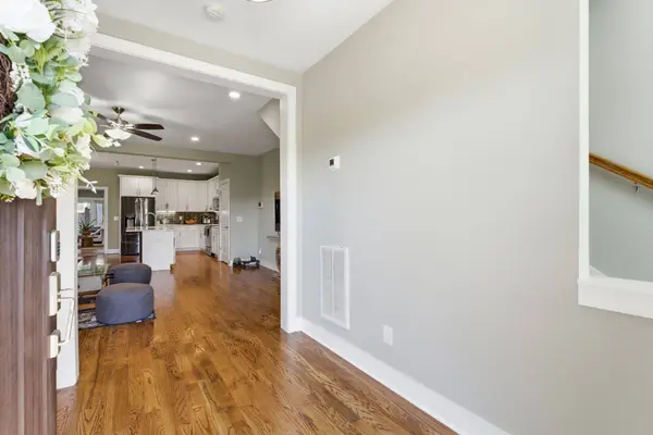3813 Dr Walter S Davis Blvd, Nashville, TN 37209