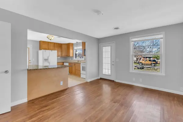 396 McDonald Dr, Nashville, TN 37217
