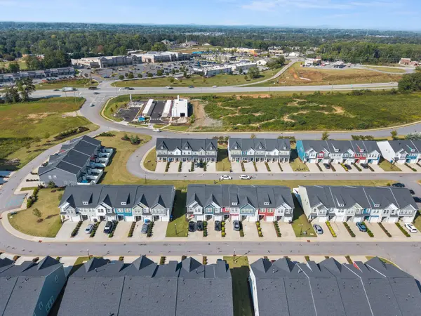 109ShallonsDr-33