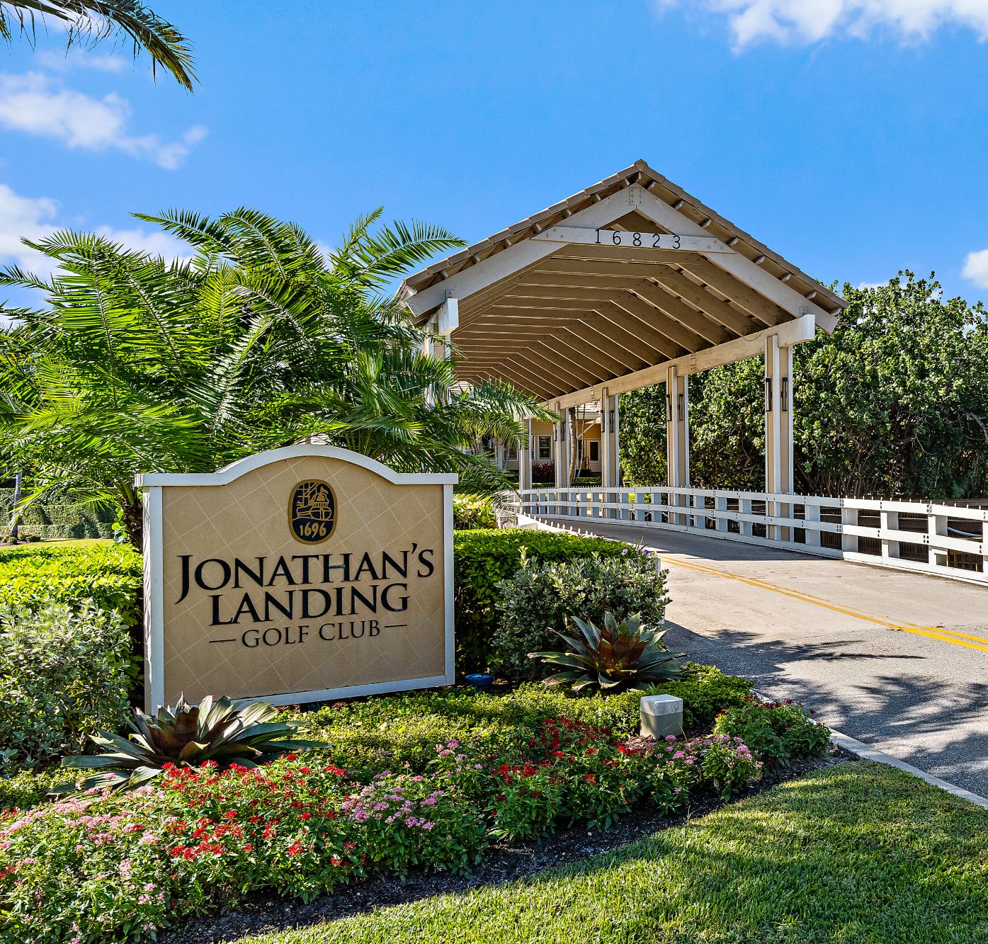 Aerial view of Jonathan's Landing