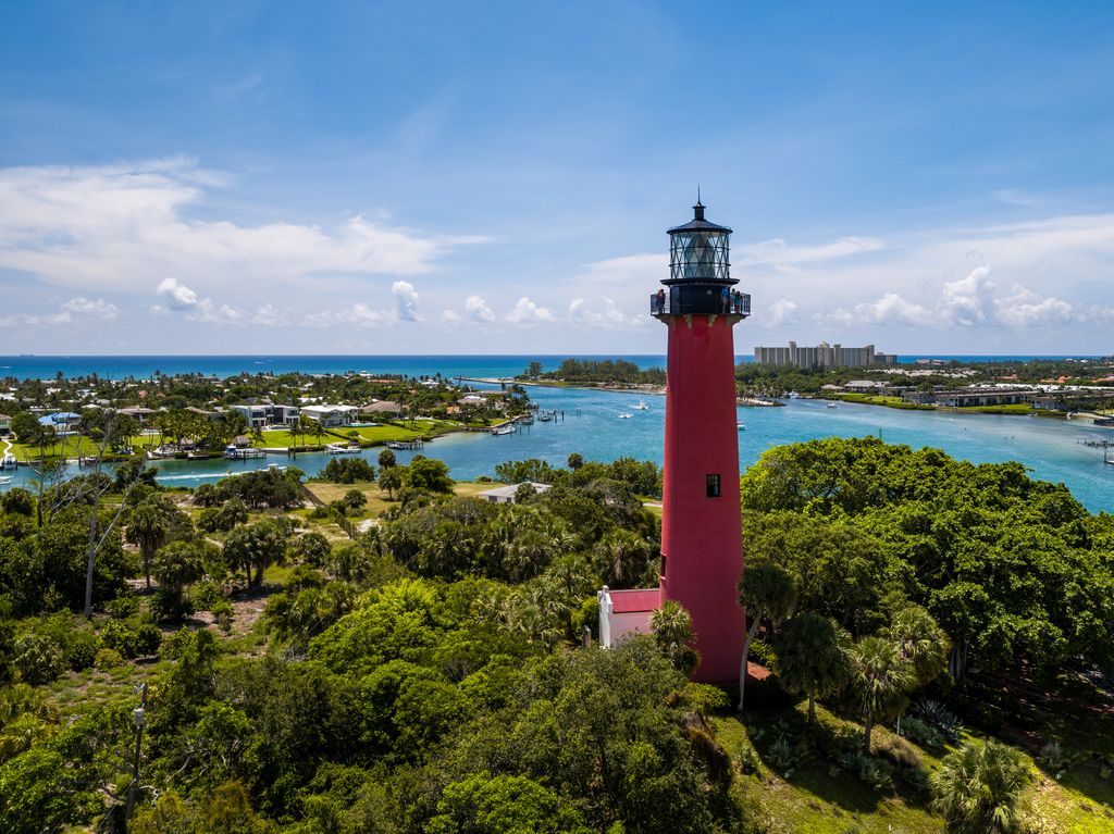 Jupiter Inlet Lighthouse overlooking the inlet and Atlantic Ocean in Jupiter Florida