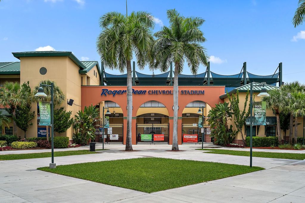 Community pavilion and green space in Abacoa Jupiter Florida