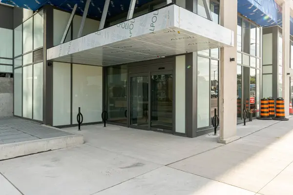1195 The Queensway AVE #803, Toronto W08, ON M8Z 1R6