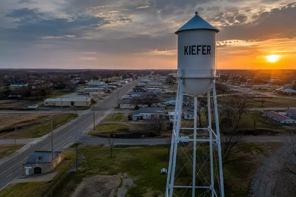 Kiefer, OK