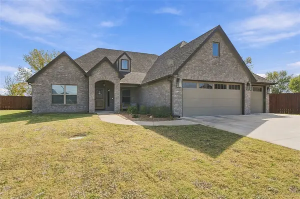 7128 E 141st ST, Collinsville, OK 74021