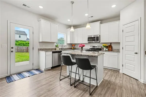 407 Sierra PT SW, Cartersville, GA 30120