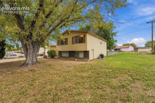 1520 River Drive, Fountain, CO 80817