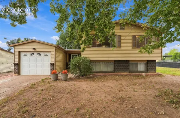 1520 River Drive, Fountain, CO 80817