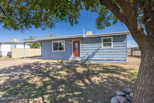 125 E Navajo Street, Huachuca City, AZ 85616