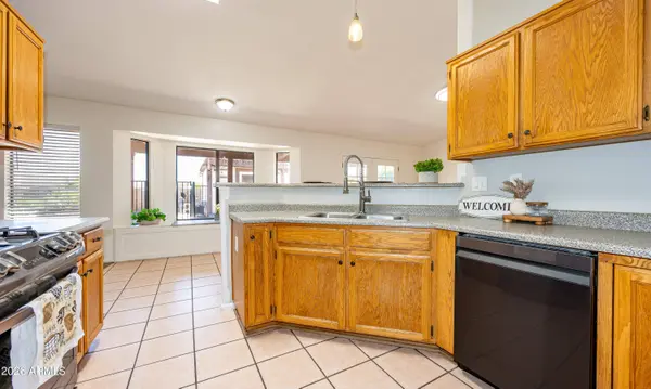 2884 S Sun Crest Drive, Sierra Vista, AZ 85650