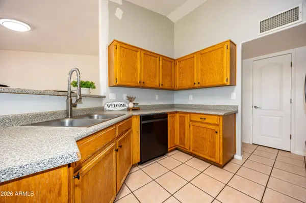 2884 S Sun Crest Drive, Sierra Vista, AZ 85650