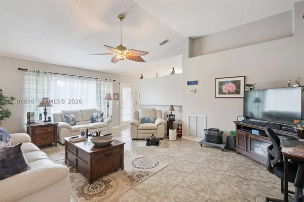 2563 Sheffield, Other City - In The State Of Florida, FL 32738