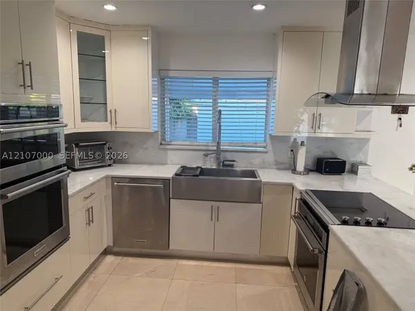 855 NW 17th Pl #1, Miami, FL 33125