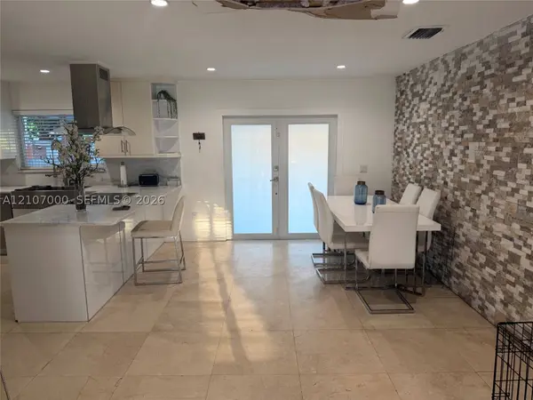 855 NW 17th Pl #1, Miami, FL 33125