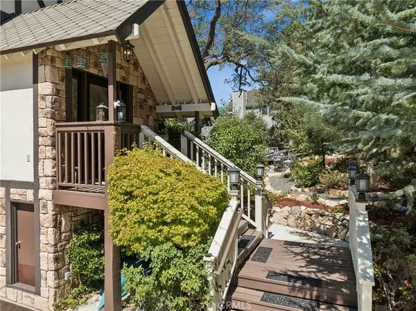 1298 Yellowstone DR, Lake Arrowhead, CA 92352