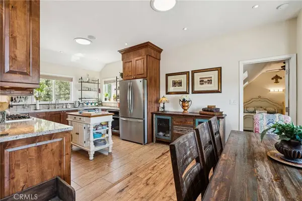 1298 Yellowstone DR, Lake Arrowhead, CA 92352