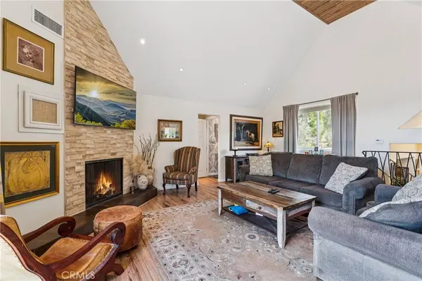 1298 Yellowstone DR, Lake Arrowhead, CA 92352
