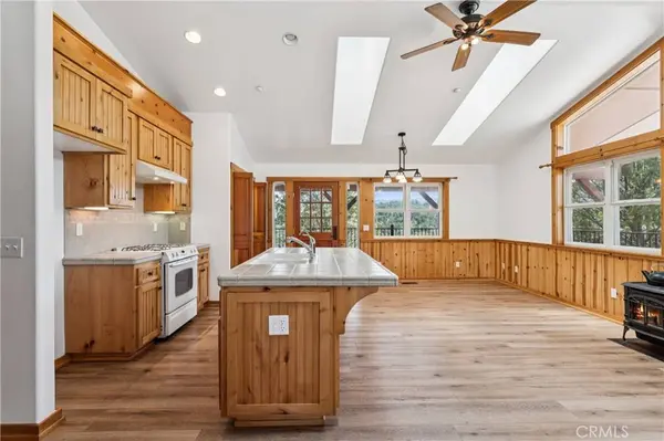 285 Lilac WAY
