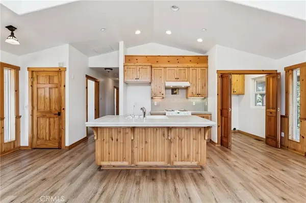 285 Lilac WAY, Cedar Glen, CA 92321
