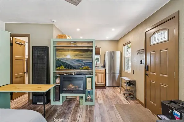 903 W Rainbow BLVD, Big Bear City, CA 92314