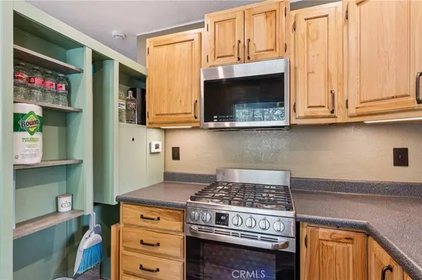 903 W Rainbow BLVD, Big Bear City, CA 92314