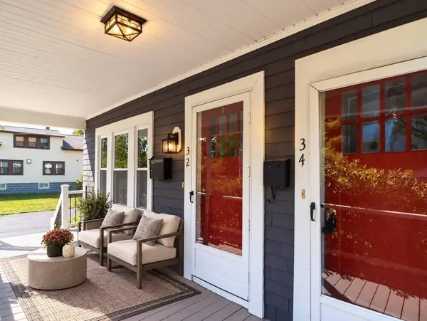 32-34 Eddy St, Mansfield, MA 02048
