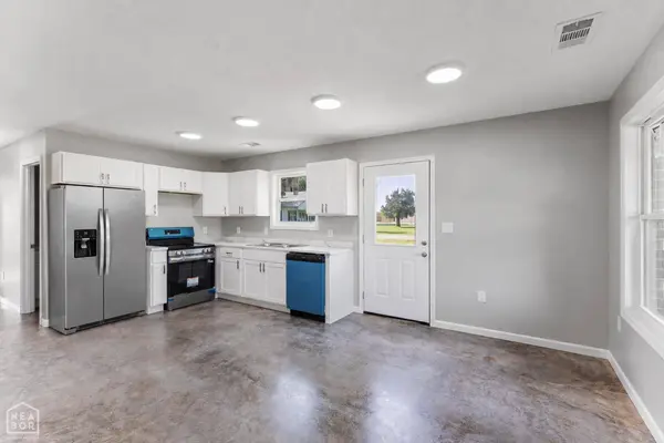 801 Hyde St, Gosnell, AR 72315