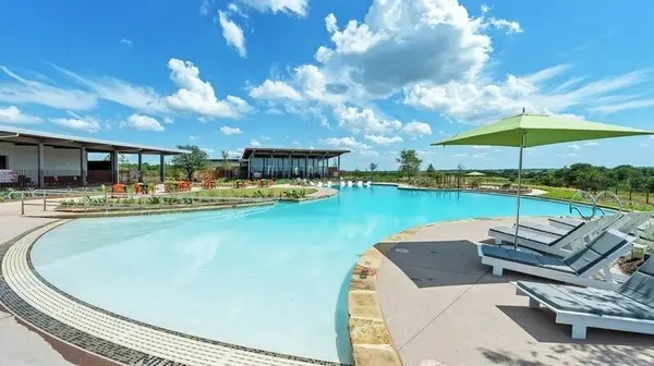 feature image of Canyon Falls (Argyle/Northlake): Nature, Luxury, and Top-Tier Schools