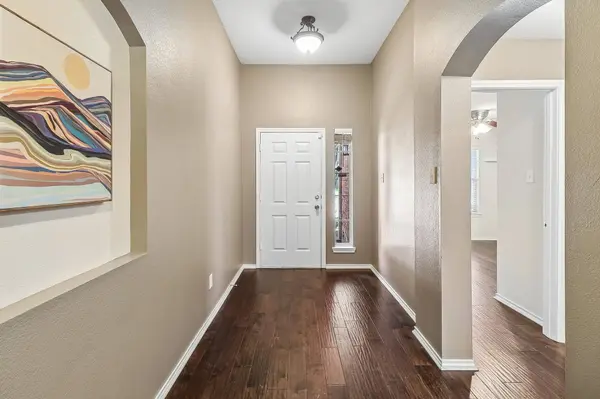 6008 Marsh Rail DR, Denton, TX 76208
