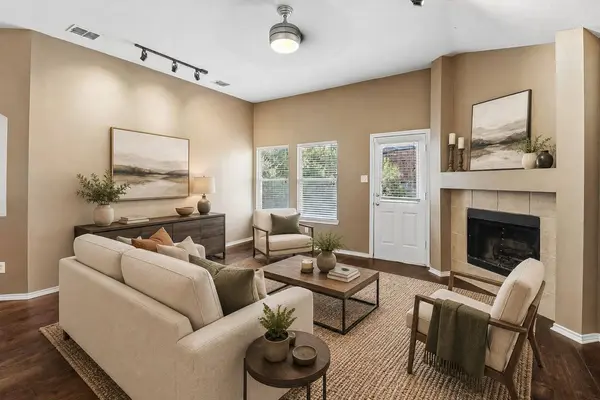 6008 Marsh Rail DR, Denton, TX 76208