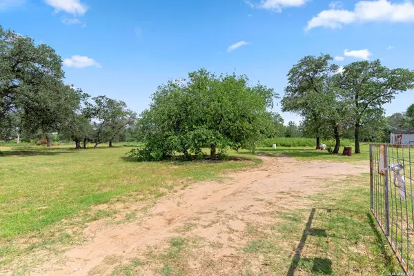 650 Patton Rd, Somerset, TX 78069