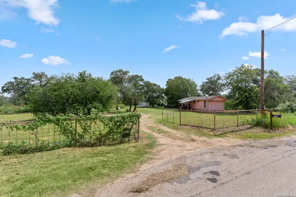 650 Patton Rd, Somerset, TX 78069