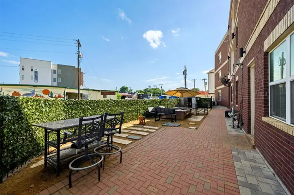 251 S Mill ST #380, Lewisville, TX 75057