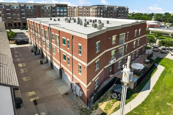 251 S Mill ST #180, Lewisville, TX 75057