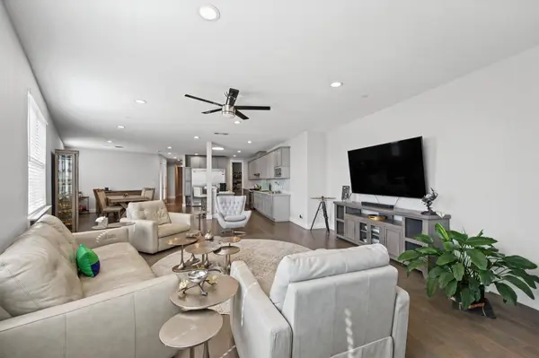251 S Mill ST #280, Lewisville, TX 75057