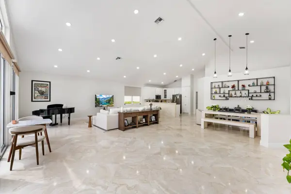 8268 BOB O LINK, West Palm Beach, FL 33412