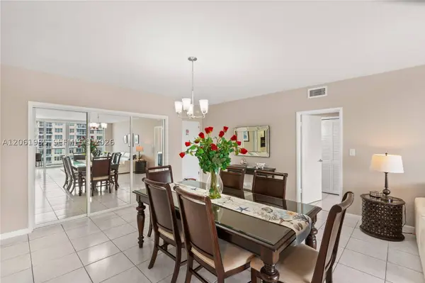 5601 Collins Ave #1216, Miami Beach, FL 33140