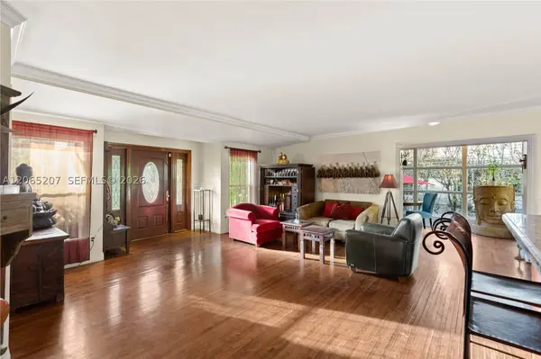 6315 Maynada St, Coral Gables, FL 33146