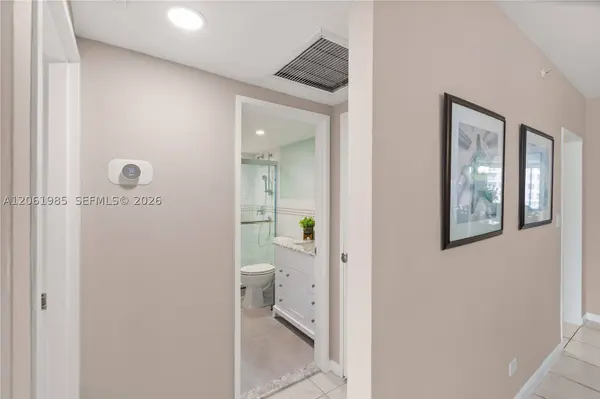 5601 Collins Ave #1216, Miami Beach, FL 33140
