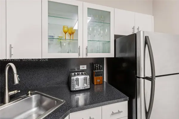 5601 Collins Ave #1216, Miami Beach, FL 33140