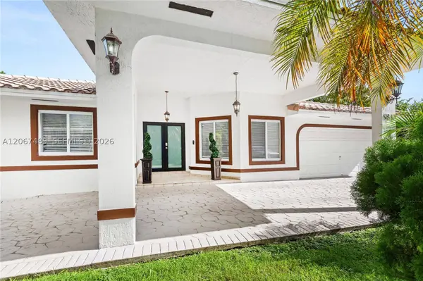 9840 NW 28th Ter, Doral, FL 33172