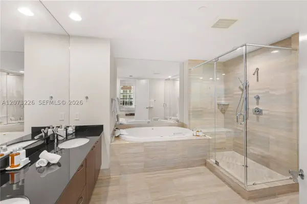 15811 Collins Ave #1702, Sunny Isles Beach, FL 33160