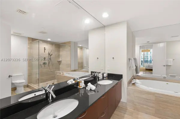 15811 Collins Ave #1702, Sunny Isles Beach, FL 33160
