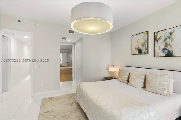 15811 Collins Ave #1702, Sunny Isles Beach, FL 33160