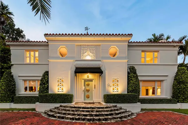 1261 N Greenway Dr, Coral Gables, FL 33134-4761