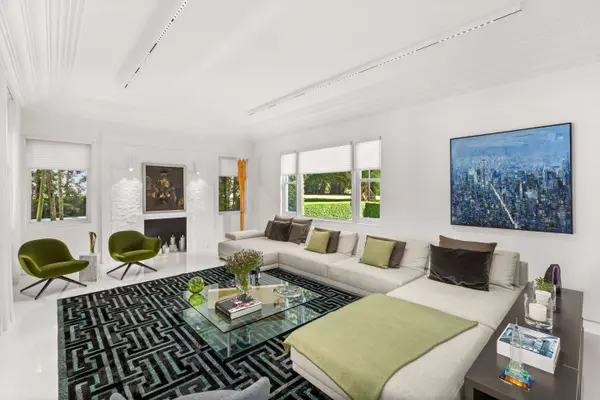 1261 N Greenway Dr, Coral Gables, FL 33134-4761